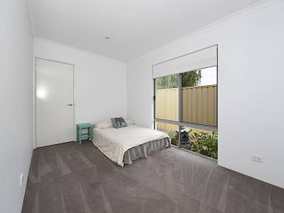 34 Magnesia Road, WATTLE GROVE, WA 6107 AUS