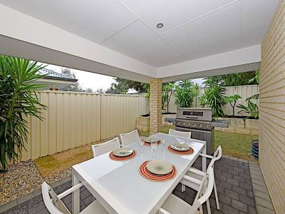 34 Magnesia Road, WATTLE GROVE, WA 6107 AUS