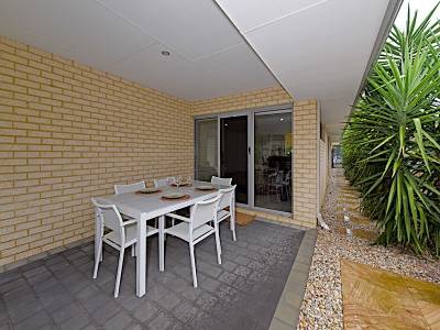 34 Magnesia Road, WATTLE GROVE, WA 6107 AUS