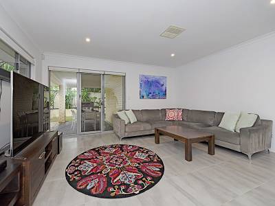 34 Magnesia Road, WATTLE GROVE, WA 6107 AUS
