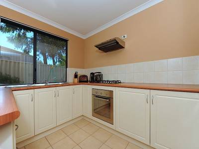 11/70 Waldron Boulevard, GREENFIELDS, WA 6210 AUS