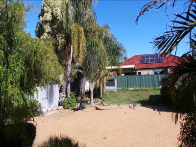 23 Salisbury Road, BEECHBORO, WA 6063 AUS