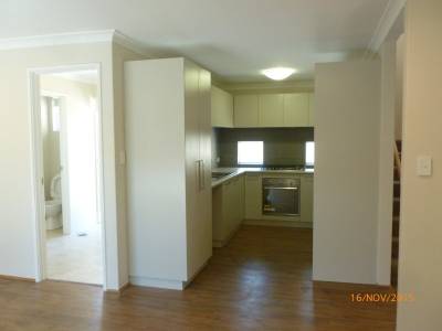2/86 Camberwell Road, BALGA, WA 6061 AUS