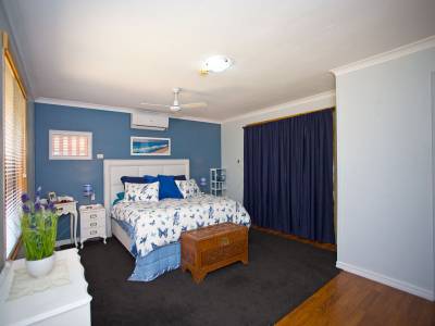 5 Glacier Gardens, BALLAJURA, WA 6066 AUS