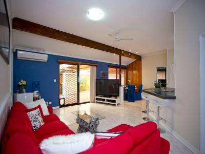5 Glacier Gardens, BALLAJURA, WA 6066 AUS