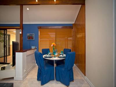 5 Glacier Gardens, BALLAJURA, WA 6066 AUS