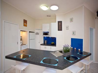 5 Glacier Gardens, BALLAJURA, WA 6066 AUS
