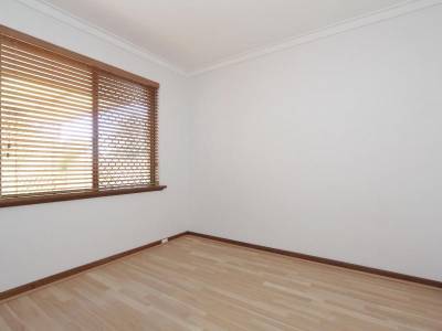 1/44 Croydon Avenue, YOKINE, WA 6060 AUS