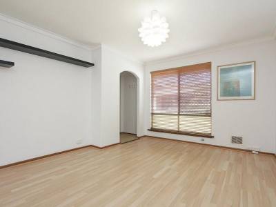 1/44 Croydon Avenue, YOKINE, WA 6060 AUS