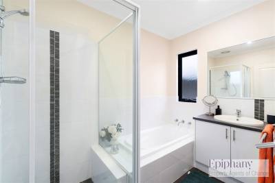 1/77 Crimea Street, MORLEY, WA 6062 AUS