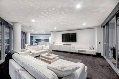 BURSWOOD, WA 6100 AUS