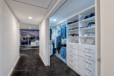 BURSWOOD, WA 6100 AUS