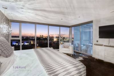 BURSWOOD, WA 6100 AUS