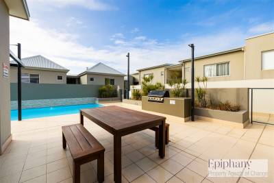 15/76 Newcastle Street, PERTH, WA 6000 AUS