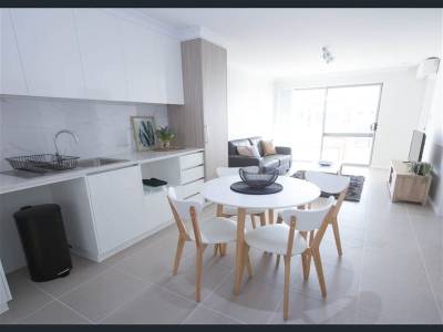 8/24 Westralia Gardens, ROCKINGHAM, WA 6168 AUS