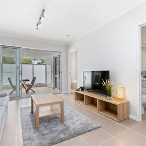 8/24 Westralia Gardens, ROCKINGHAM, WA 6168 AUS