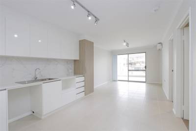 8/24 Westralia Gardens, ROCKINGHAM, WA 6168 AUS