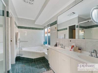 29 Westland Place, WATERFORD, WA 6152 AUS