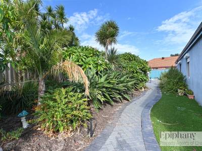 29 Westland Place, WATERFORD, WA 6152 AUS